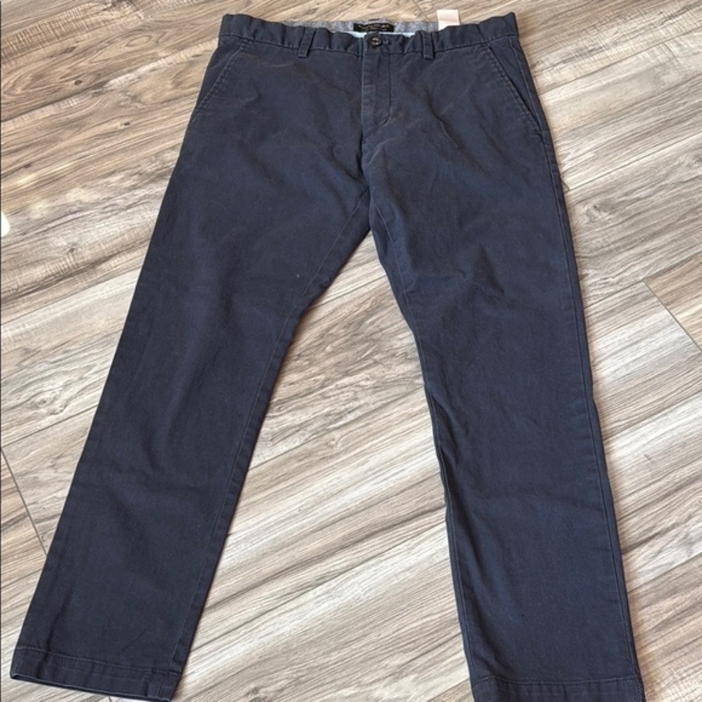 Like New Banana Republic Fulton Skinny Chino Pants